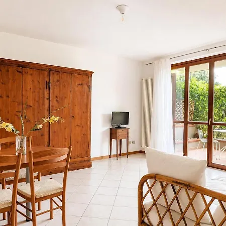 Garda Blue Nest Apartment